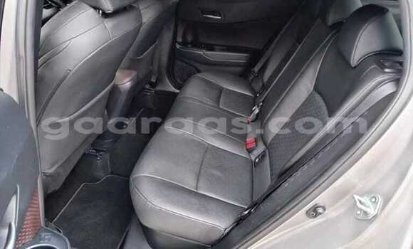 Buy Used Toyota C-HR Gray Car in Bignona in Ziguinchor Buy Used Toyota C-HR Gray Car in Bignona in Ziguinchor