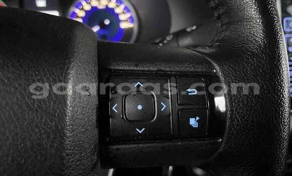 Buy Used Toyota Hilux White Car in Dakar in Dakar Buy Used Toyota Hilux White Car in Dakar in Dakar