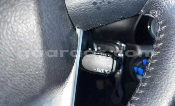 Buy Used Toyota Hilux White Car in Dakar in Dakar Buy Used Toyota Hilux White Car in Dakar in Dakar