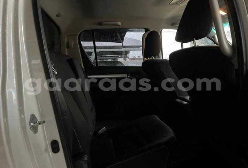 Big with watermark toyota hilux dakar dakar 34490