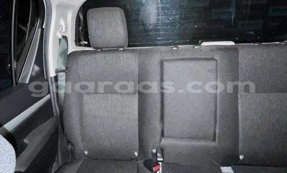 Buy Used Toyota Hilux White Car in Dakar in Dakar Buy Used Toyota Hilux White Car in Dakar in Dakar