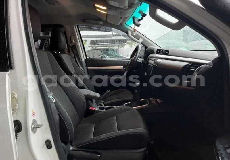 Big with watermark toyota hilux dakar dakar 34490