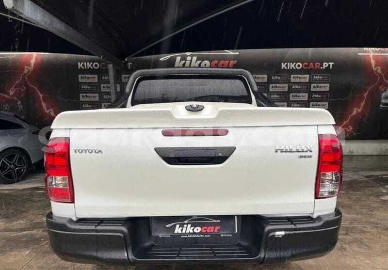 Big with watermark toyota hilux dakar dakar 34490