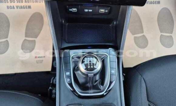 Buy Used Hyundai Tucson Silver Car in Dakar in Dakar Buy Used Hyundai Tucson Silver Car in Dakar in Dakar