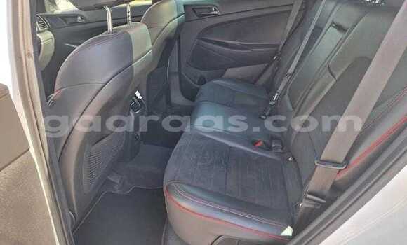 Buy Used Hyundai Tucson White Car in Dakar in Dakar Buy Used Hyundai Tucson White Car in Dakar in Dakar