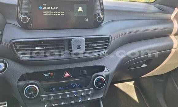 Buy Used Hyundai Tucson White Car in Dakar in Dakar Buy Used Hyundai Tucson White Car in Dakar in Dakar