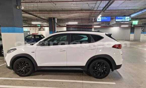 Buy Used Hyundai Tucson White Car in Dakar in Dakar Buy Used Hyundai Tucson White Car in Dakar in Dakar