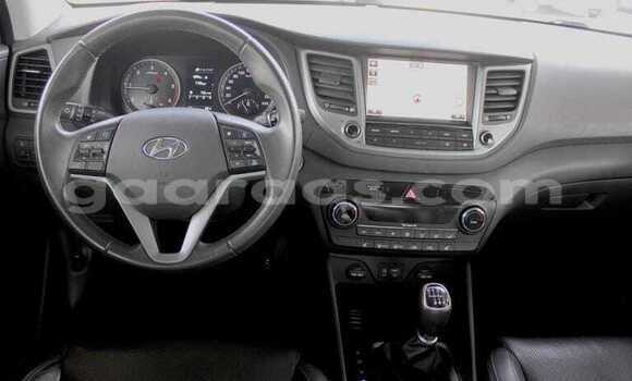 Buy Used Hyundai Tucson Silver Car in Dakar in Dakar Buy Used Hyundai Tucson Silver Car in Dakar in Dakar