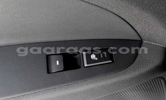 Buy Used Hyundai Tucson Silver Car in Dakar in Dakar Buy Used Hyundai Tucson Silver Car in Dakar in Dakar