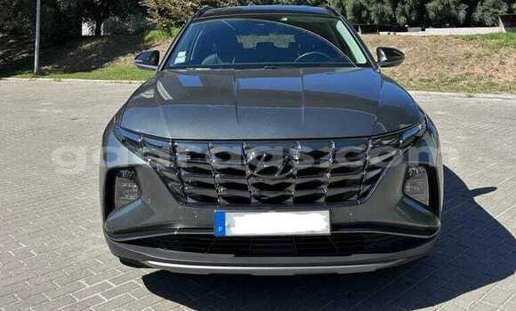 Buy Used Hyundai Tucson Silver Car in Dakar in Dakar Buy Used Hyundai Tucson Silver Car in Dakar in Dakar