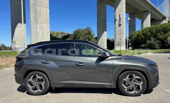 Buy Used Hyundai Tucson Silver Car in Dakar in Dakar Buy Used Hyundai Tucson Silver Car in Dakar in Dakar