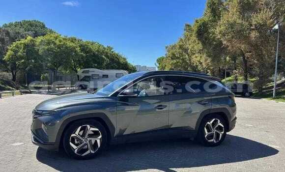 Buy Used Hyundai Tucson Silver Car in Dakar in Dakar Buy Used Hyundai Tucson Silver Car in Dakar in Dakar