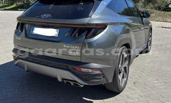 Buy Used Hyundai Tucson Silver Car in Dakar in Dakar Buy Used Hyundai Tucson Silver Car in Dakar in Dakar