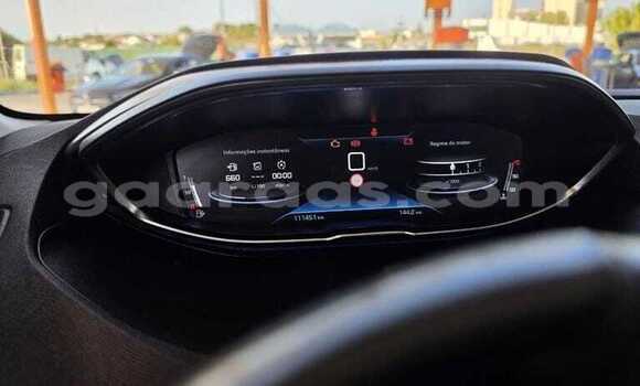 Buy Used Peugeot 5008 Silver Car in Dabo in Kolda Buy Used Peugeot 5008 Silver Car in Dabo in Kolda