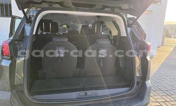 Buy Used Peugeot 5008 Silver Car in Dabo in Kolda Buy Used Peugeot 5008 Silver Car in Dabo in Kolda