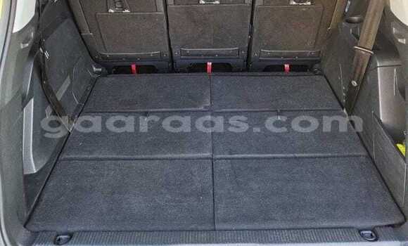 Buy Used Peugeot 5008 Silver Car in Dabo in Kolda Buy Used Peugeot 5008 Silver Car in Dabo in Kolda