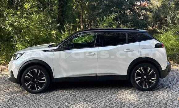 Buy Used Peugeot 2008 White Car in Dakar in Dakar Buy Used Peugeot 2008 White Car in Dakar in Dakar