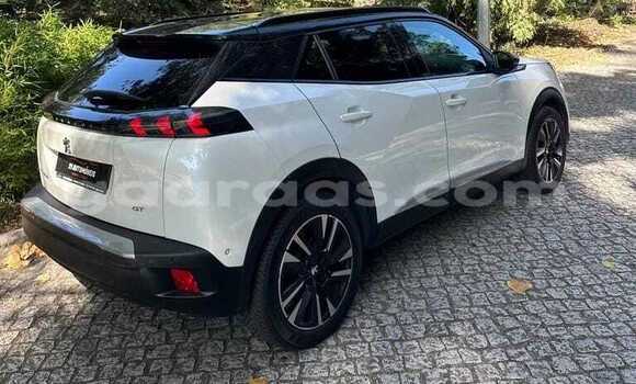 Buy Used Peugeot 2008 White Car in Dakar in Dakar Buy Used Peugeot 2008 White Car in Dakar in Dakar