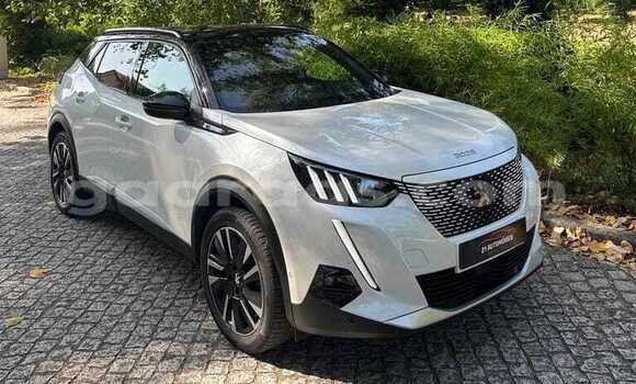 Buy Used Peugeot 2008 White Car in Dakar in Dakar Buy Used Peugeot 2008 White Car in Dakar in Dakar