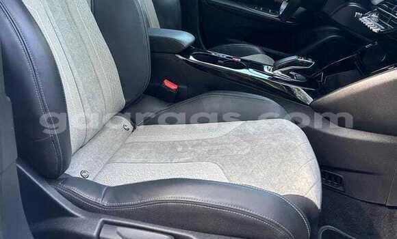 Buy Used Peugeot 2008 White Car in Dakar in Dakar Buy Used Peugeot 2008 White Car in Dakar in Dakar