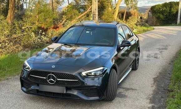 Dieundeu Occasion Mercedes‒Benz C–Class Black Auto in Dakar in Dakar Dieundeu Occasion Mercedes‒Benz C–Class Black Auto in Dakar in Dakar