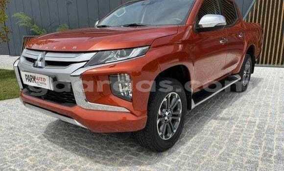 Acheter Occasion Voiture Mitsubishi L200 Orange sanguine à Dakar, Dakar Acheter Occasion Voiture Mitsubishi L200 Orange sanguine à Dakar, Dakar