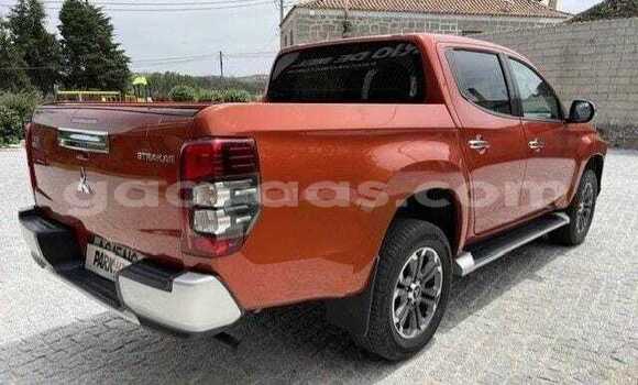 Acheter Occasion Voiture Mitsubishi L200 Orange sanguine à Dakar, Dakar Acheter Occasion Voiture Mitsubishi L200 Orange sanguine à Dakar, Dakar