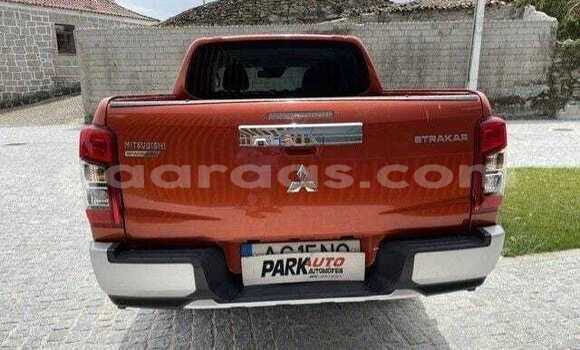 Acheter Occasion Voiture Mitsubishi L200 Orange sanguine à Dakar, Dakar Acheter Occasion Voiture Mitsubishi L200 Orange sanguine à Dakar, Dakar