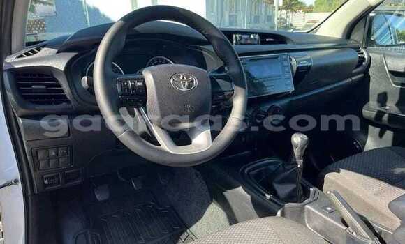 Acheter Occasion Voiture Toyota Hilux Blanc à Dabo, Kolda Acheter Occasion Voiture Toyota Hilux Blanc à Dabo, Kolda