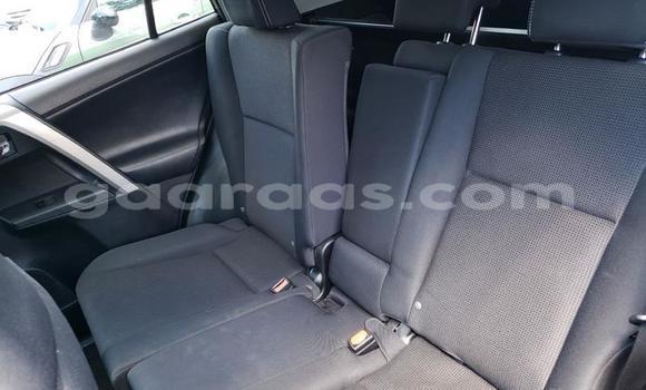 Acheter Occasion Voiture Toyota RAV4 Noir à Dakar, Dakar Acheter Occasion Voiture Toyota RAV4 Noir à Dakar, Dakar