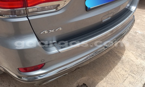 Buy Used Jeep Grand Cherokee Silver Car in Dakar in Dakar Buy Used Jeep Grand Cherokee Silver Car in Dakar in Dakar