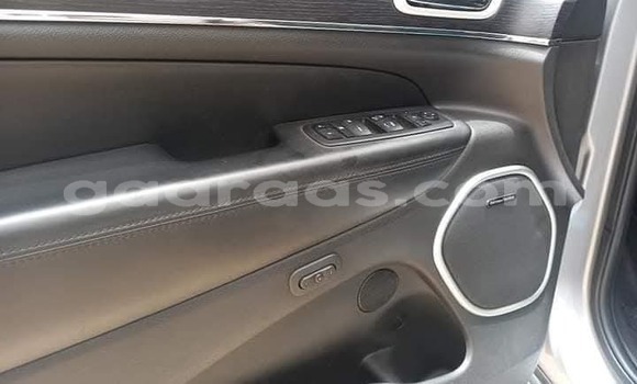 Buy Used Jeep Grand Cherokee Silver Car in Dakar in Dakar Buy Used Jeep Grand Cherokee Silver Car in Dakar in Dakar