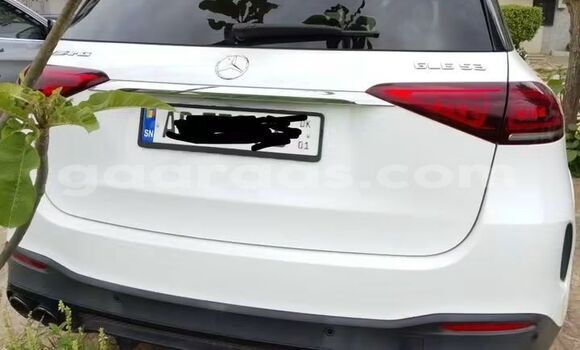 Buy New Mercedes-Benz GLC 250D White Car in Dakar in Dakar Buy New Mercedes-Benz GLC 250D White Car in Dakar in Dakar