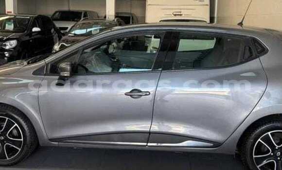 Acheter Occasion Voiture Renault Clio Gris à Dakar, Dakar Acheter Occasion Voiture Renault Clio Gris à Dakar, Dakar