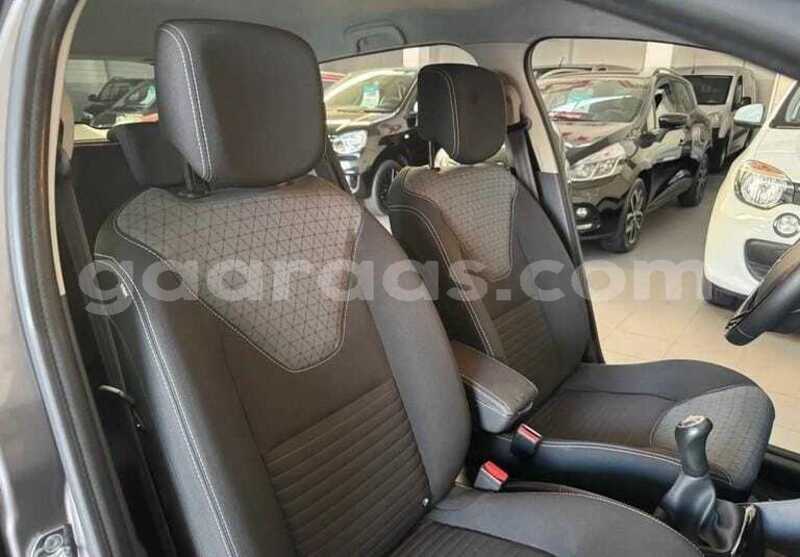 Big with watermark renault clio dakar dakar 34562