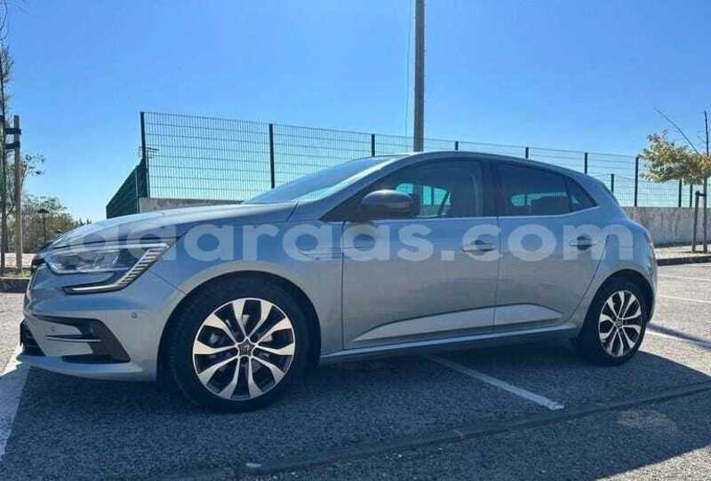 Big with watermark renault megane dakar dakar 34571