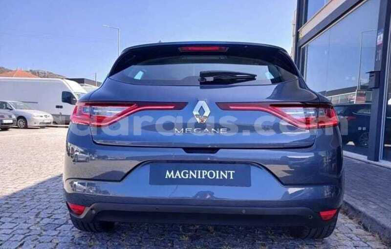 Big with watermark renault megane dakar dakar 34576