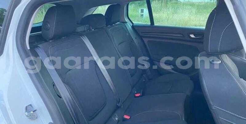 Big with watermark renault megane dakar dakar 34579