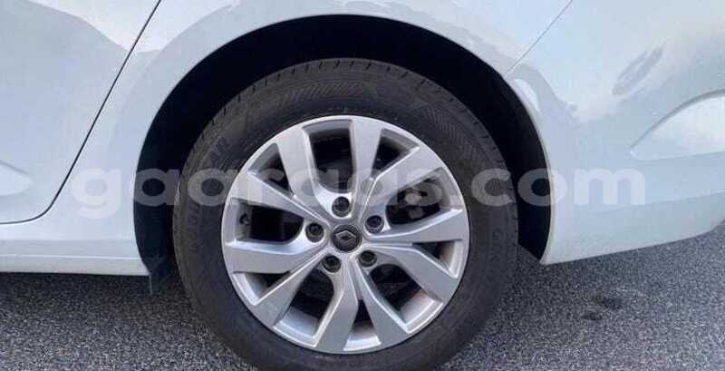 Big with watermark renault megane dakar dakar 34579