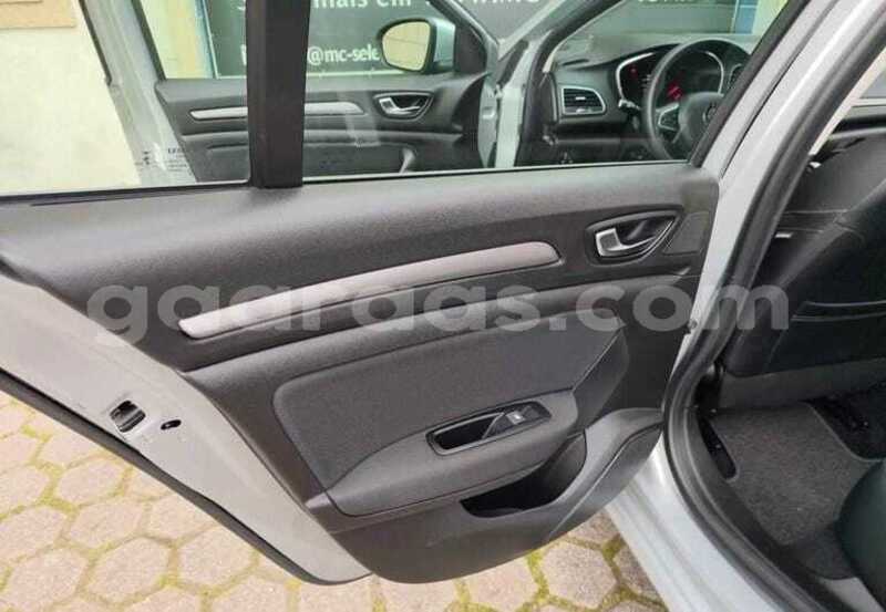 Big with watermark renault megane dakar dakar 34581
