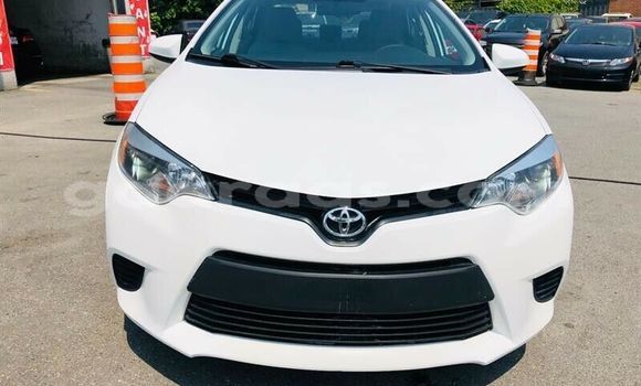 Acheter Occasion Voiture Toyota Corolla Blanc à Dakar, Dakar Acheter Occasion Voiture Toyota Corolla Blanc à Dakar, Dakar