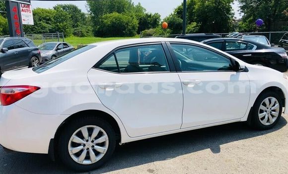 Acheter Occasion Voiture Toyota Corolla Blanc à Dakar, Dakar Acheter Occasion Voiture Toyota Corolla Blanc à Dakar, Dakar