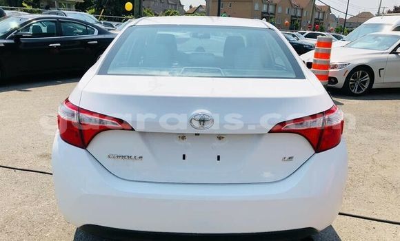 Acheter Occasion Voiture Toyota Corolla Blanc à Dakar, Dakar Acheter Occasion Voiture Toyota Corolla Blanc à Dakar, Dakar