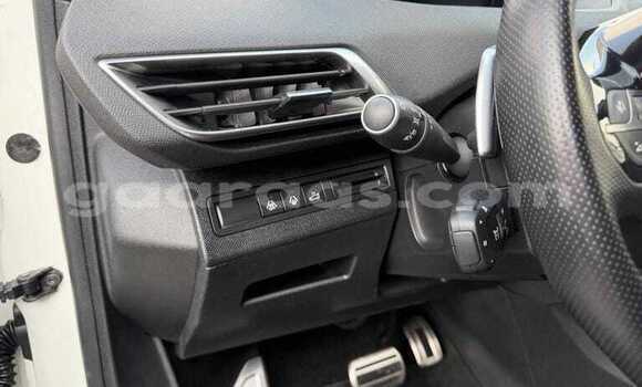 Acheter Occasion Voiture Peugeot 3008 Blanc à Dabo, Kolda Acheter Occasion Voiture Peugeot 3008 Blanc à Dabo, Kolda