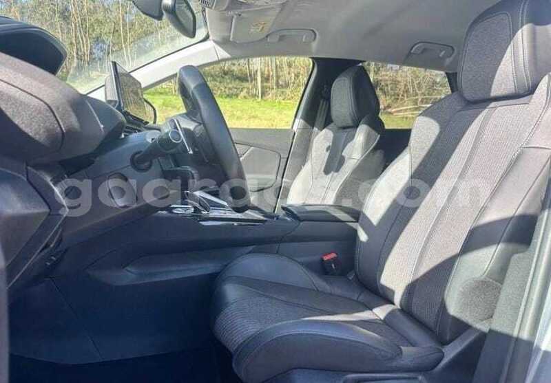 Big with watermark peugeot 3008 fatick diofior 34594