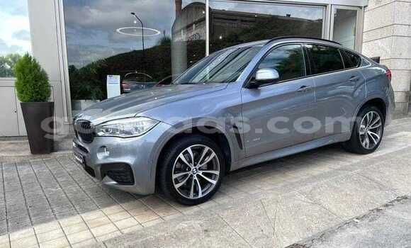 Dieundeu Occasion BMW X6 Silver Auto in Dakar in Dakar Dieundeu Occasion BMW X6 Silver Auto in Dakar in Dakar