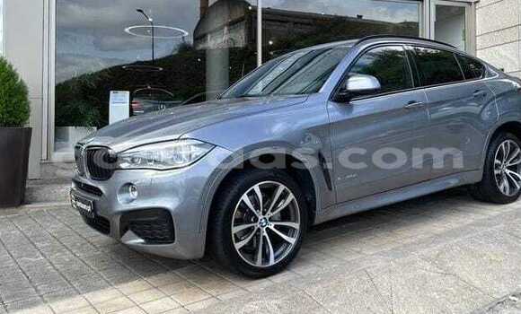 Dieundeu Occasion BMW X6 Silver Auto in Dakar in Dakar Dieundeu Occasion BMW X6 Silver Auto in Dakar in Dakar