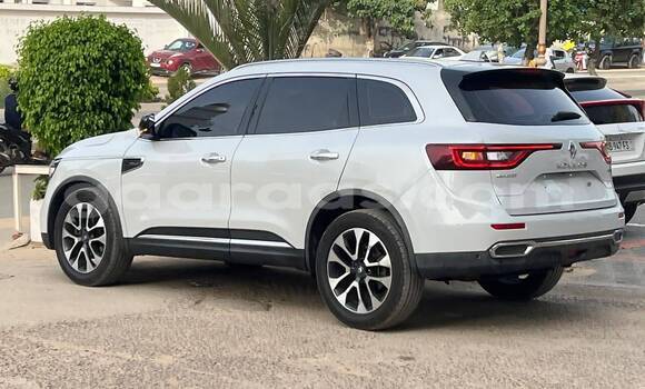 Acheter Import Voiture Renault Koleos Blanc à Dakar, Dakar Acheter Import Voiture Renault Koleos Blanc à Dakar, Dakar