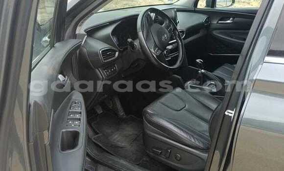 Acheter Occasion Voiture Hyundai Santa Fe Noir à Dakar, Dakar Acheter Occasion Voiture Hyundai Santa Fe Noir à Dakar, Dakar
