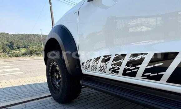 Acheter Occasion Voiture Nissan Navara Blanc à Dakar, Dakar Acheter Occasion Voiture Nissan Navara Blanc à Dakar, Dakar
